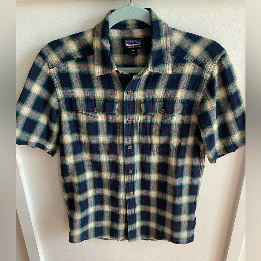 Patagonia Lightweight Organic Cotton Button Down Shirt